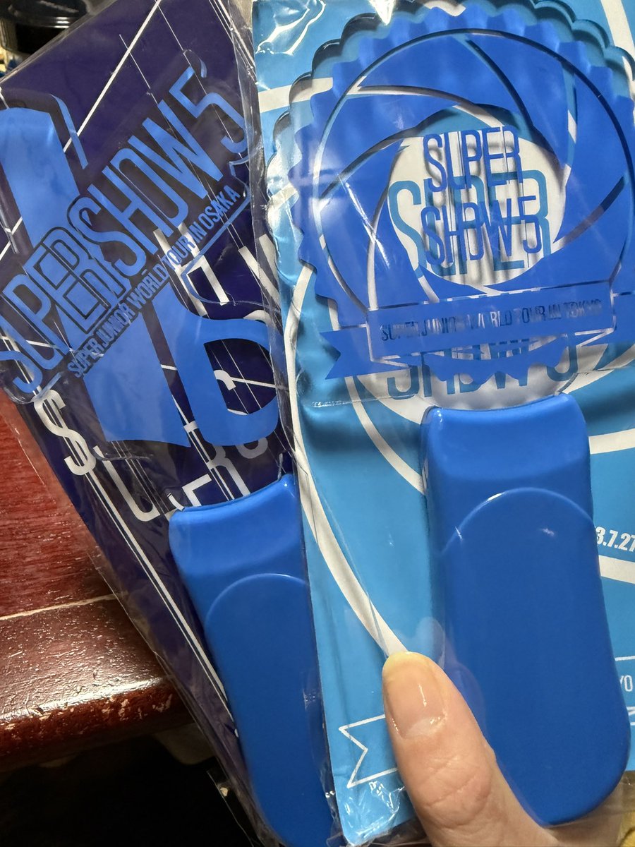 bochamin's tweet photo. 土曜日にスパショ5ぶりのスパショに行くために昔のペンラ引っ張り出してきた(笑)
昔のペンラありなんか？(笑) https://t.co/ge4Hjq7XYp