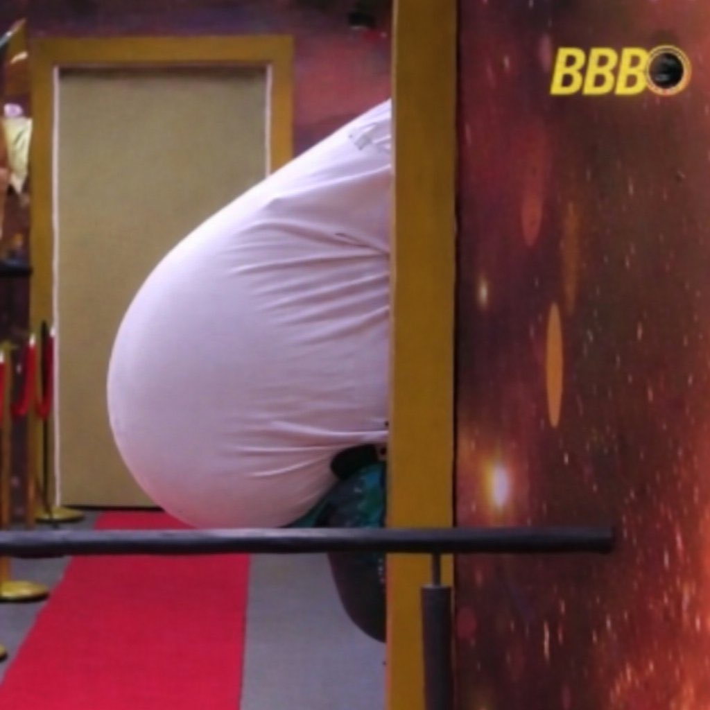 falahiago's tweet photo. cada vez que eu vejo essa foto a barriga do babu está maior https://t.co/T2IXg5Uueh