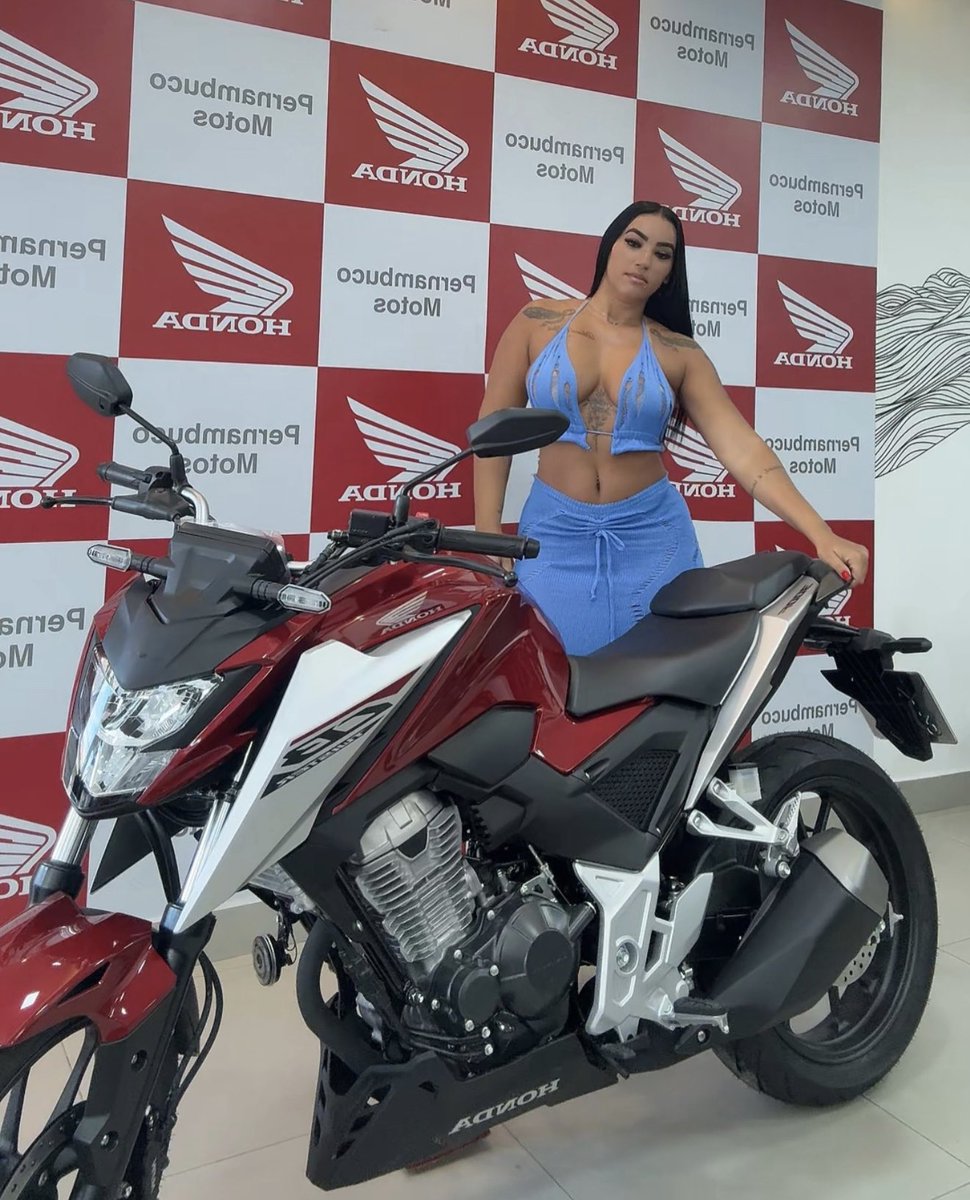 morenalyra28's tweet photo. "Do improvável ao provável" Projeto que deu certo pelas mãos de Deus! Minha 0km 2026😭 obrigada Jesus❤️🏍️ https://t.co/29YkEfXHDr