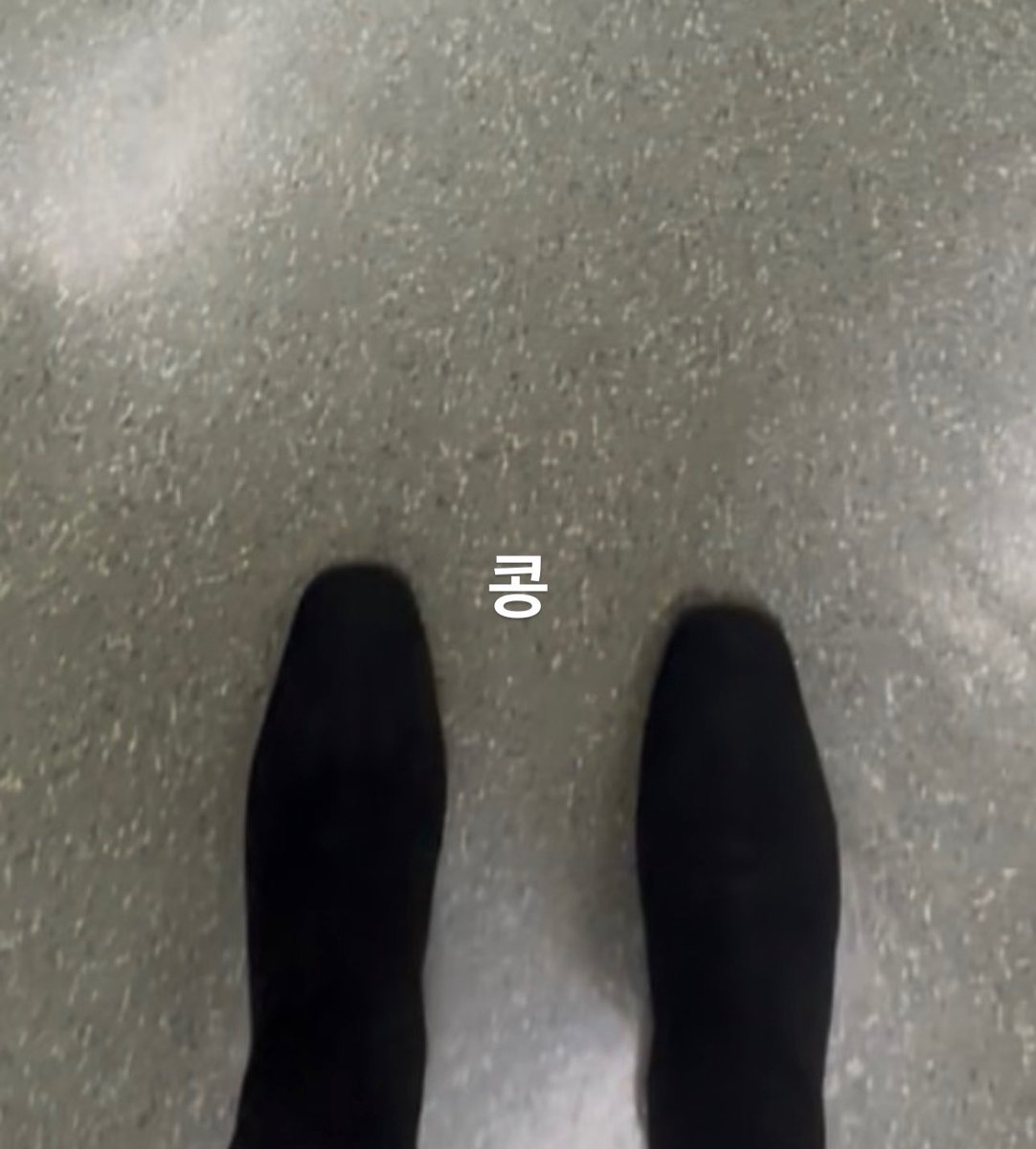 w2xexe's tweet photo. 나는 편하게 손가락 몇 번 움직이는 걸로 너네 돈 빨아 먹을 테니 너네는 나만을 위해서 평생을 힘들게 살아 줘 💓 내가 내리는 실시 명령이 너네한테는
행복일테니 🤏
#핀돔 #핀섭 #인간ATM #자지갑 #펨돔 #발걸레 #호구 https://t.co/wC21ELaa4D