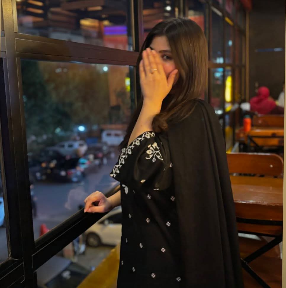 Amreen_shafqat tweet media