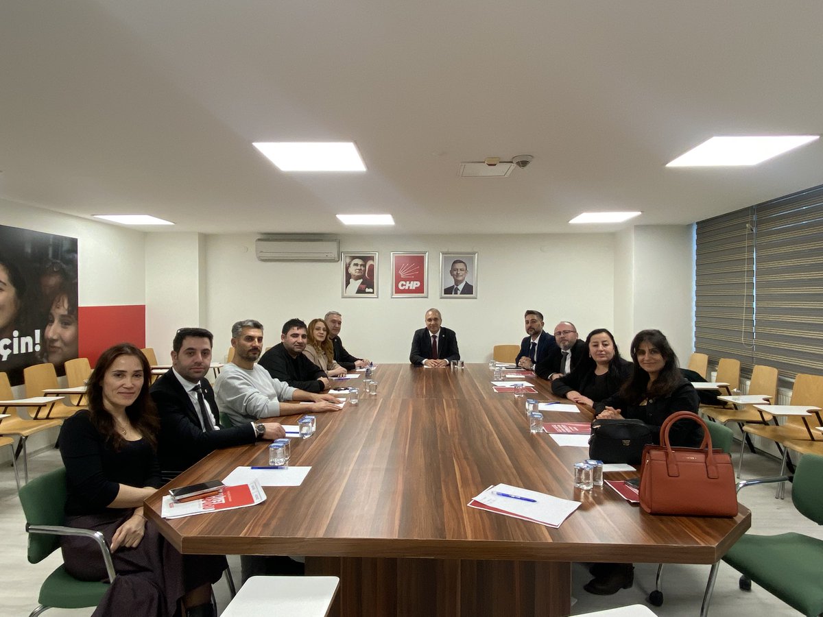 📍Cumhurbaşkanlığı Aday Ofisi

Cumhurbaşkanlığı Aday Ofisimizde Diploma Denklik Mağdurları Derneği Başkanı Ahmet Özdemir ve dernek üyeleriyle bir araya geldik.

Yurt dışında eğitim almış yurttaşlarımızın denklik süreçlerinde yaşadığı sorunları ve ortaya çıkan mağduriyetleri