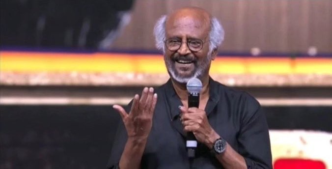 "ithukellam guts Venum"

~ pondatti pullaingala anaadhaya vittutu innoruthi kooda porathula enna da kanna guts uh.