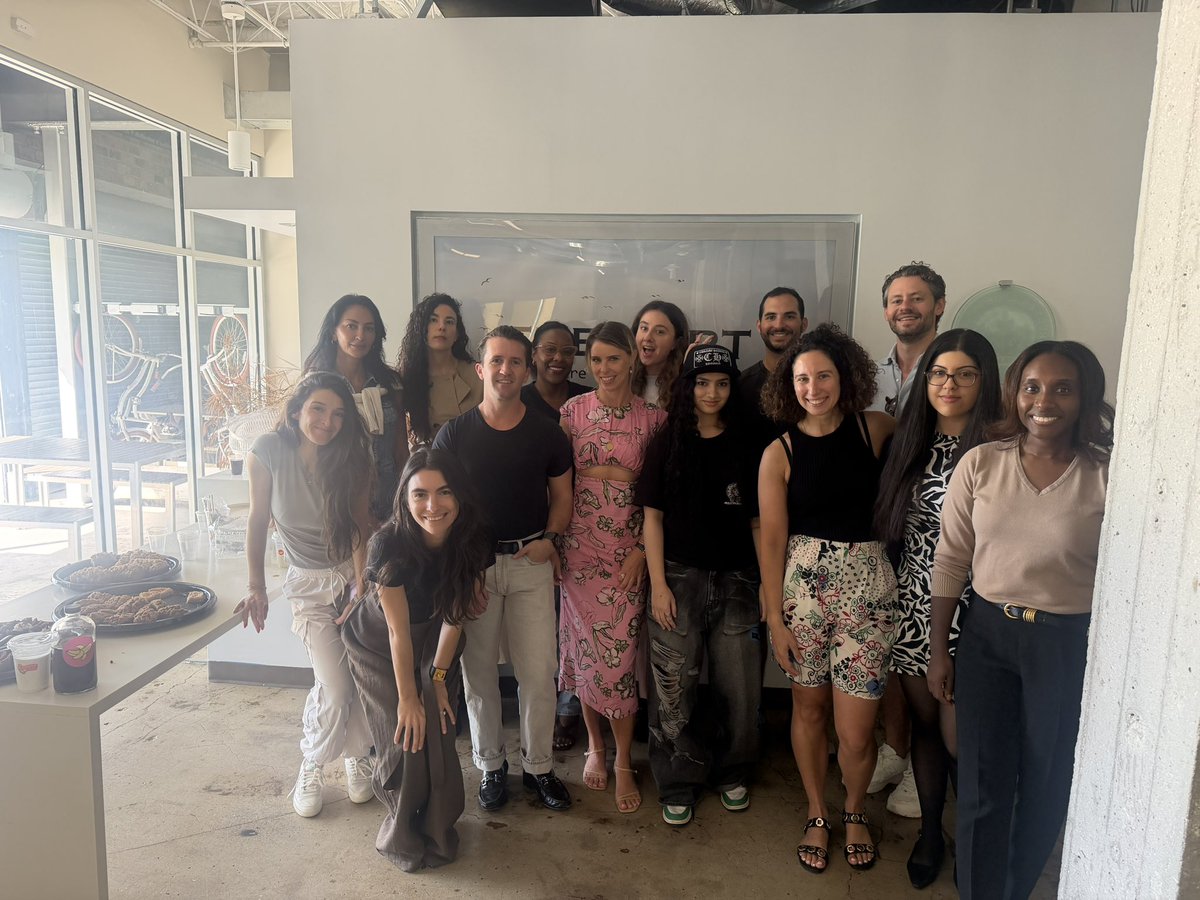 Adina Fischer tweet media