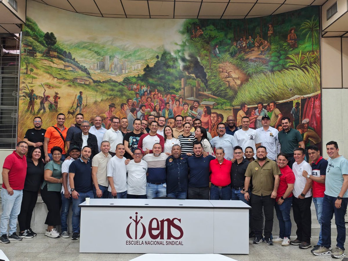 ENSColombia tweet media