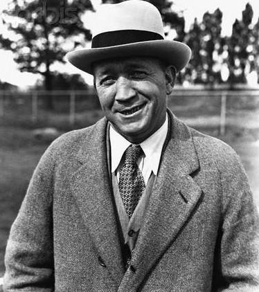 Lou Holtz died on March 4.

Knute Rockne's birthday was March 4.

Holtz will be buried at Cedar Grove Cemetery on the campus of the University Notre Dame, the same resting place as Rockne.

Two Fighting Irish legends, forever linked, eternally resting as God intended.

☘️💚🙏