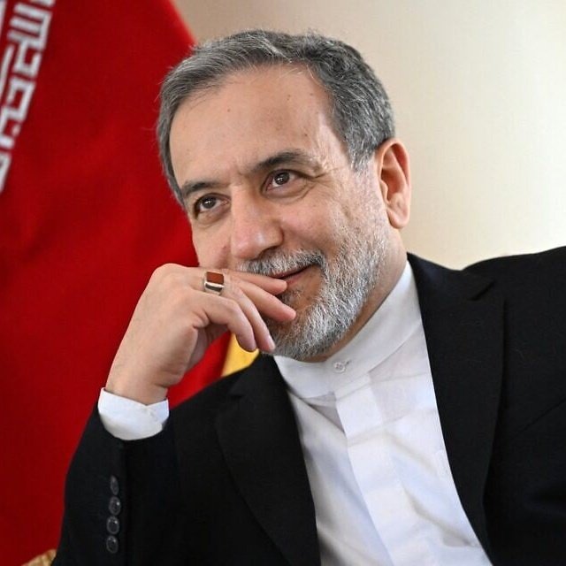 BREAKING: The Iranian embassy in China was FORCED to publish a statement after thousands of Chinese people tried "donating" money to "Iran's righteous efforts."

"[...] Iran currently has no plans to accept financial assistance from friendly Chinese organizations or individuals."