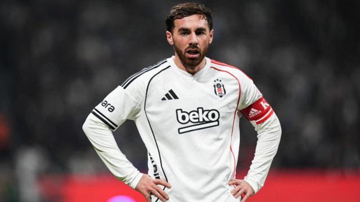 🤡12 gol katkısı yapan Orkun Kökçü’nün Transfermarkt piyasa değeri sabit kaldı.

9 gol katkısı yapan Gabriel Sara’nın piyasa değeri ise artırıldı.