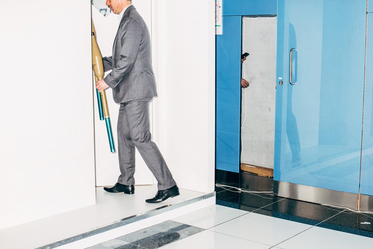 Composition tweet media