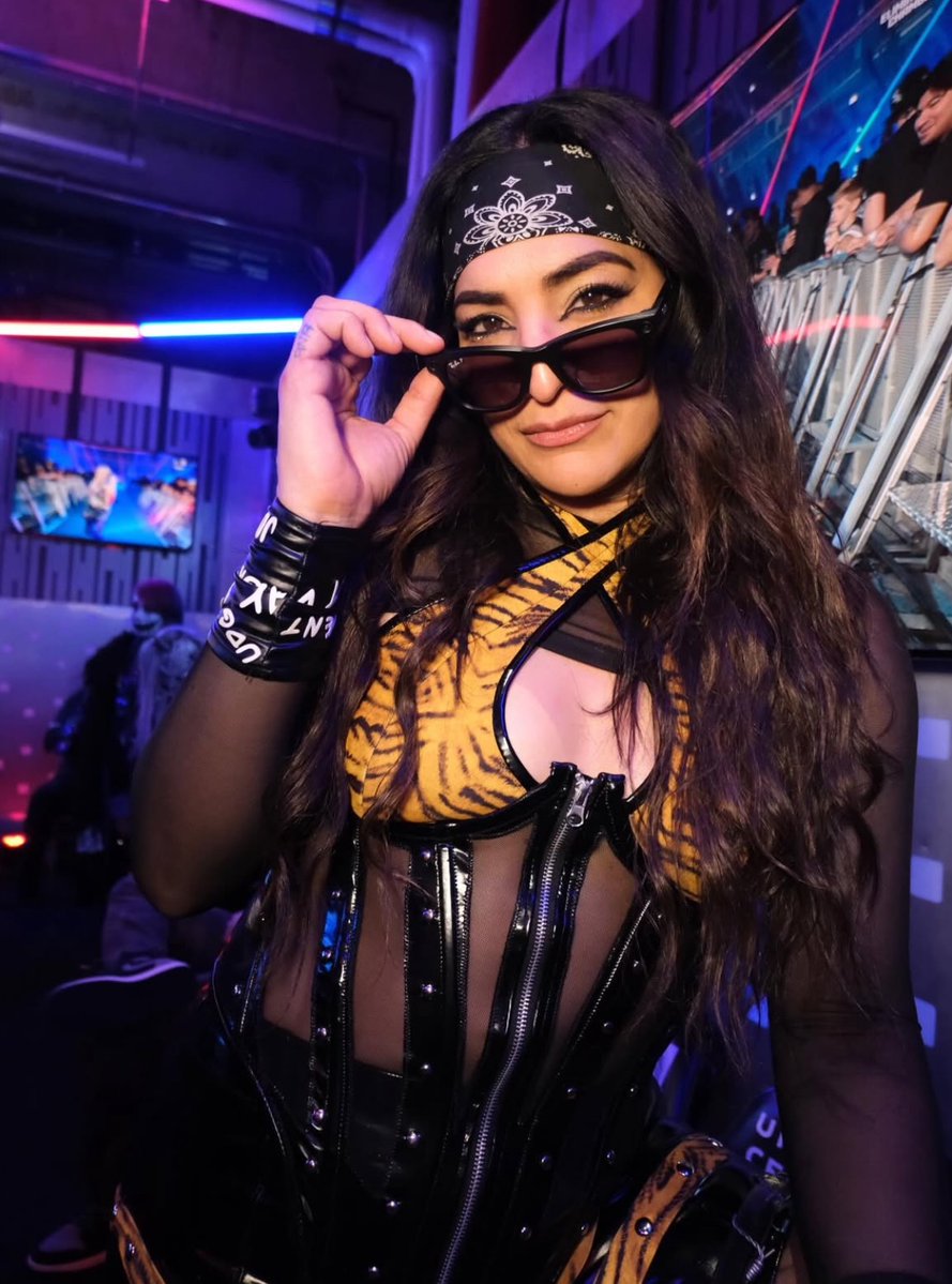 WrestlingWCC's tweet image. Raquel Rodriguez backstage at Elimination Chamber 🕶️