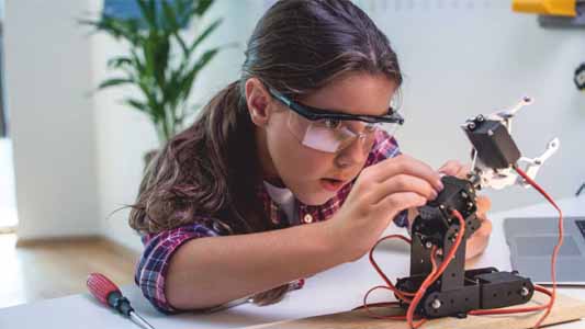 era_electronics's tweet photo. Beyond technology: @ST_World commitment to educating and inspiring the next generation
#technews #technology #electronicsnews #electronicseranews #semiconductor #powerelectronics #eenews #techarticle @nuttysk 
https://t.co/jhd4lpy9YD https://t.co/45kMC2haAk