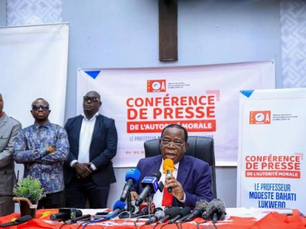 *Avant d'émettre tout commentaire sur la sortie médiatique de <a href="/PLukwebo/">Modeste Bahati Lukwebo</a> LUKWEBO, répondez à ces quelques questions :*

1. Qui bloque la rétrocession aux provinces ?

a. La Constitution
b. les hommes politiques 

2. Qui bloque la réalisation des grands projets d'infrastructures