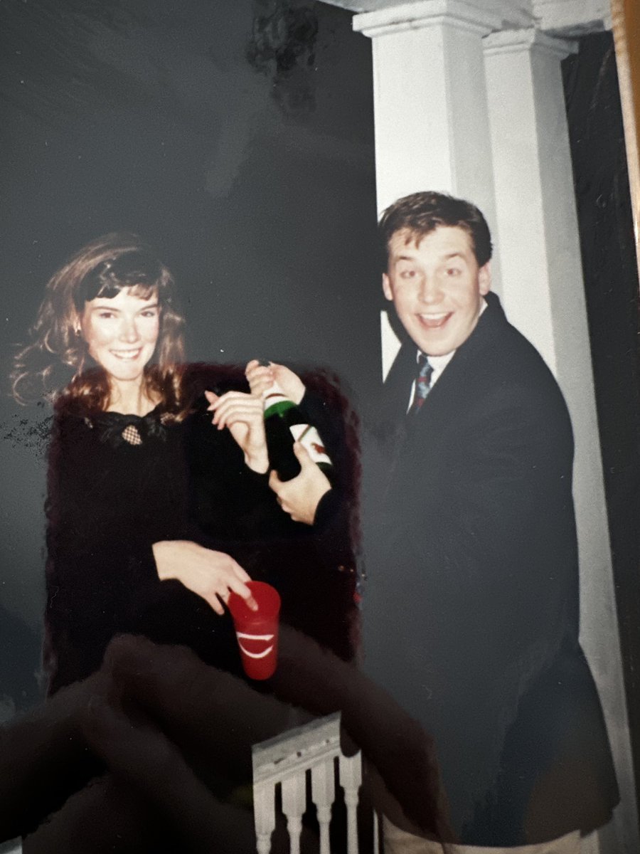 KathleenKnox10's tweet photo. @PatrickKnox11 
Happy Birthday honey! Boy, it's been a roller coaster year! Time to put our hands up in the air and have some fun! Love you! https://t.co/vMC3FfUBX2