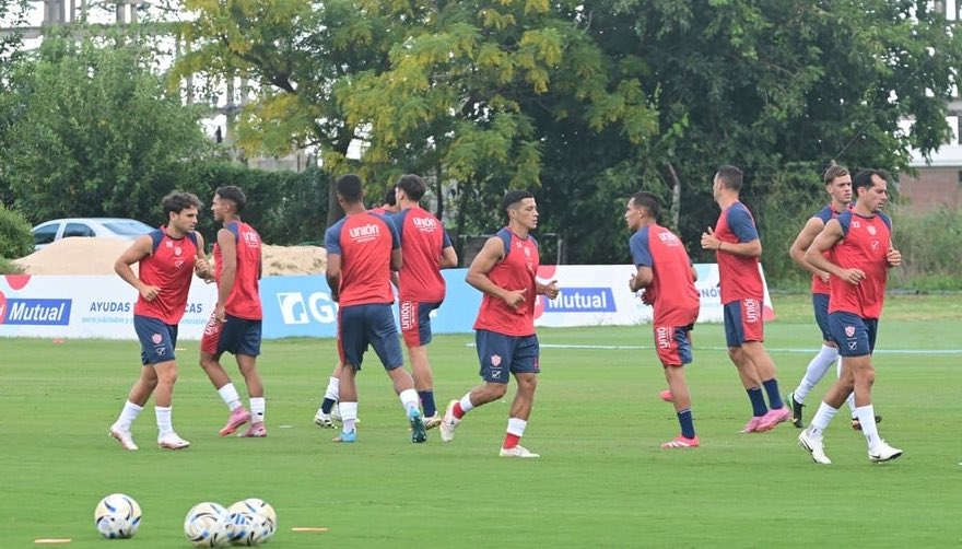 Julian Buccolini tweet media