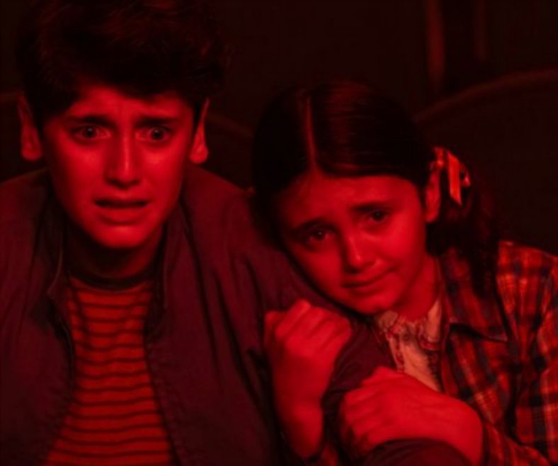 eversarchives's tweet photo. pennywise loves doomed siblings apparently https://t.co/2OFT1uWSTU