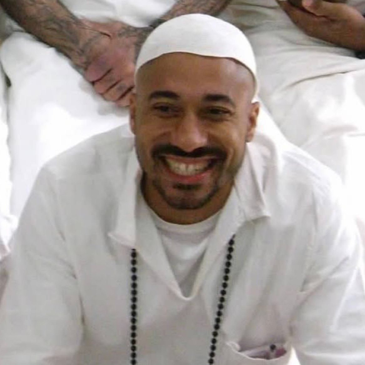 Massachusetts Review tweet media