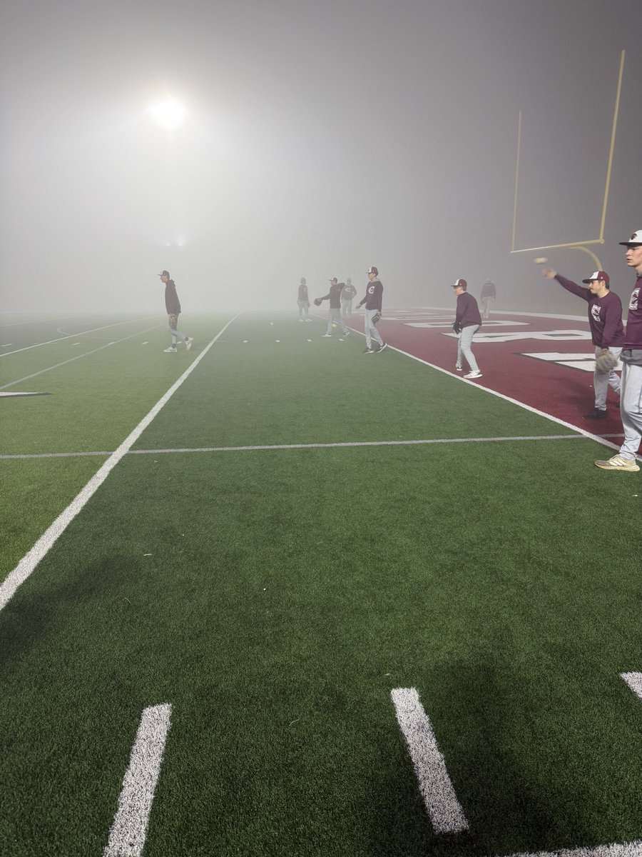 Eudora_Baseball's tweet photo. A little fog provides no distraction for these guys! #5am #determinedtodominate https://t.co/2dUfCzQeGp