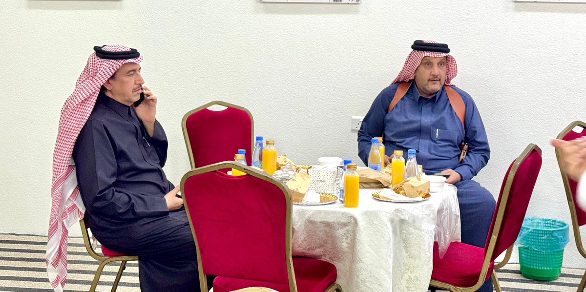 etaq_sa's tweet photo. دشّن سعادة محافظ محافظة سراة عبيدة الأستاذ مسفر بن حامد آل محضي الموقع الإلكتروني لجمعية عتاق الذي يضم الخطة الاستراتيجية والتقرير السنوي وعدداً من البرامج والمبادرات

وذلك خلال الإفطار الرمضاني لمنسوبي الجمعية ومشرفيها 

هذا الحدث يعكس اهتمام المحافظة بدعم الجمعيات والمبادرات المجتمعية وتعزيز التواصل بين أفراد المجتمع.

#جمعية_عتاق_الشبابية
#سراة_عبيدة
#عسير
