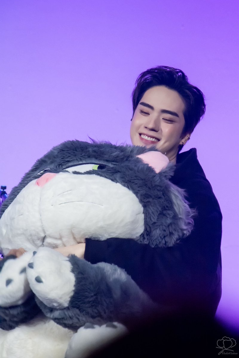 คนอุ้ม กับ ตุ๊กตา ไหนใครดื้อกว่ากัน #TEeThanapon #ตี๋ธนพล