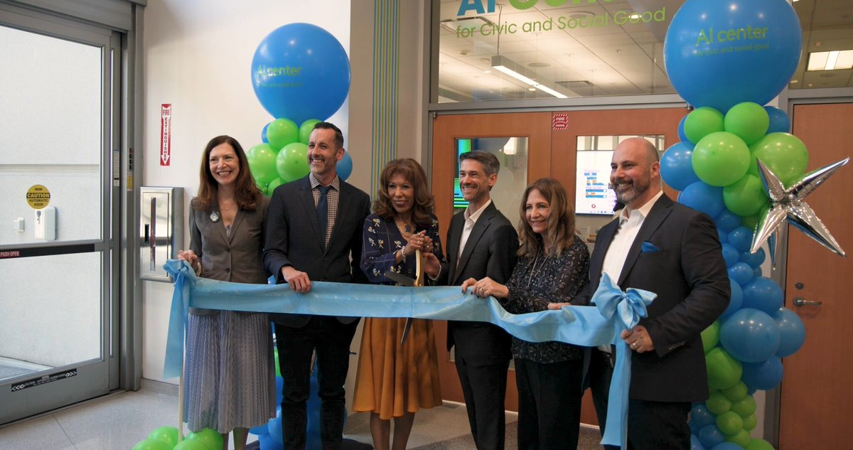 San José Public Library Foundation tweet media