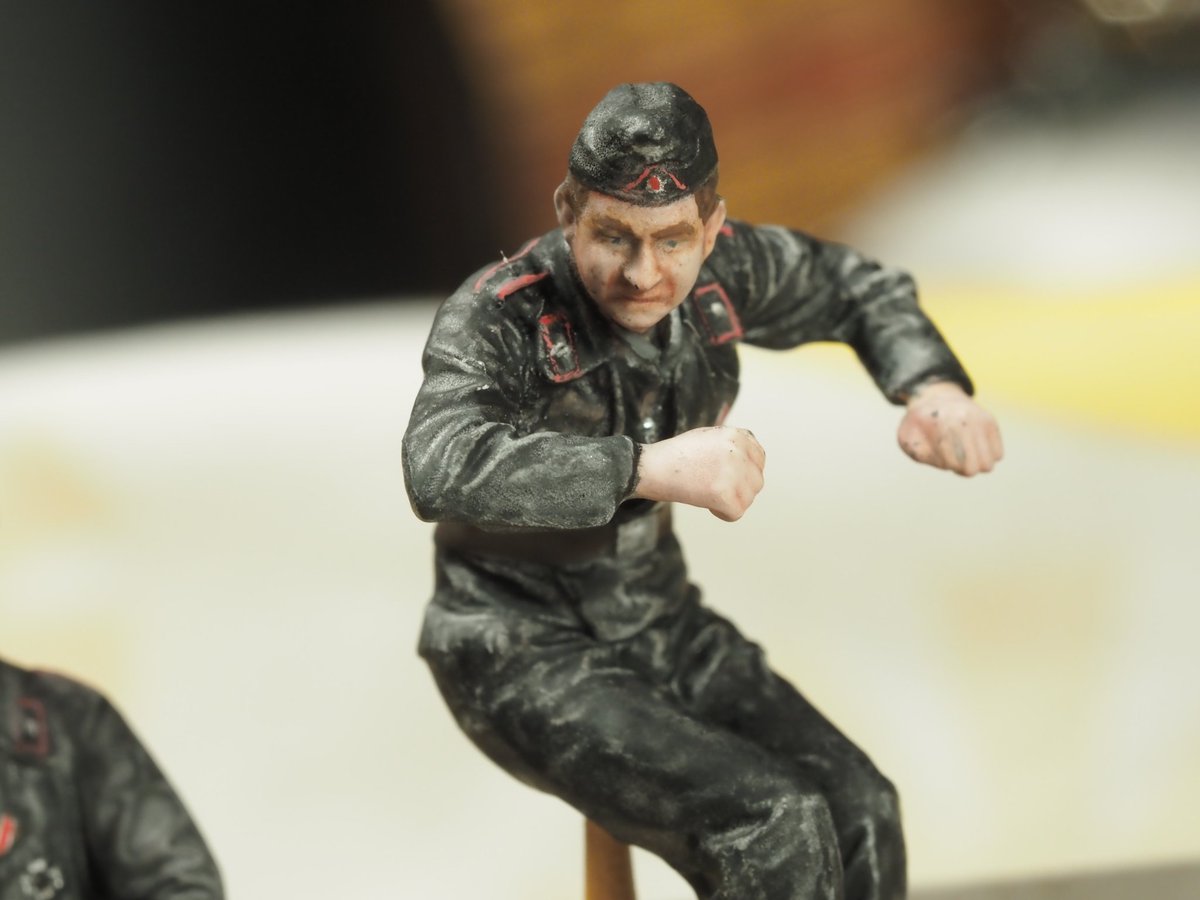 orange_page tweet media