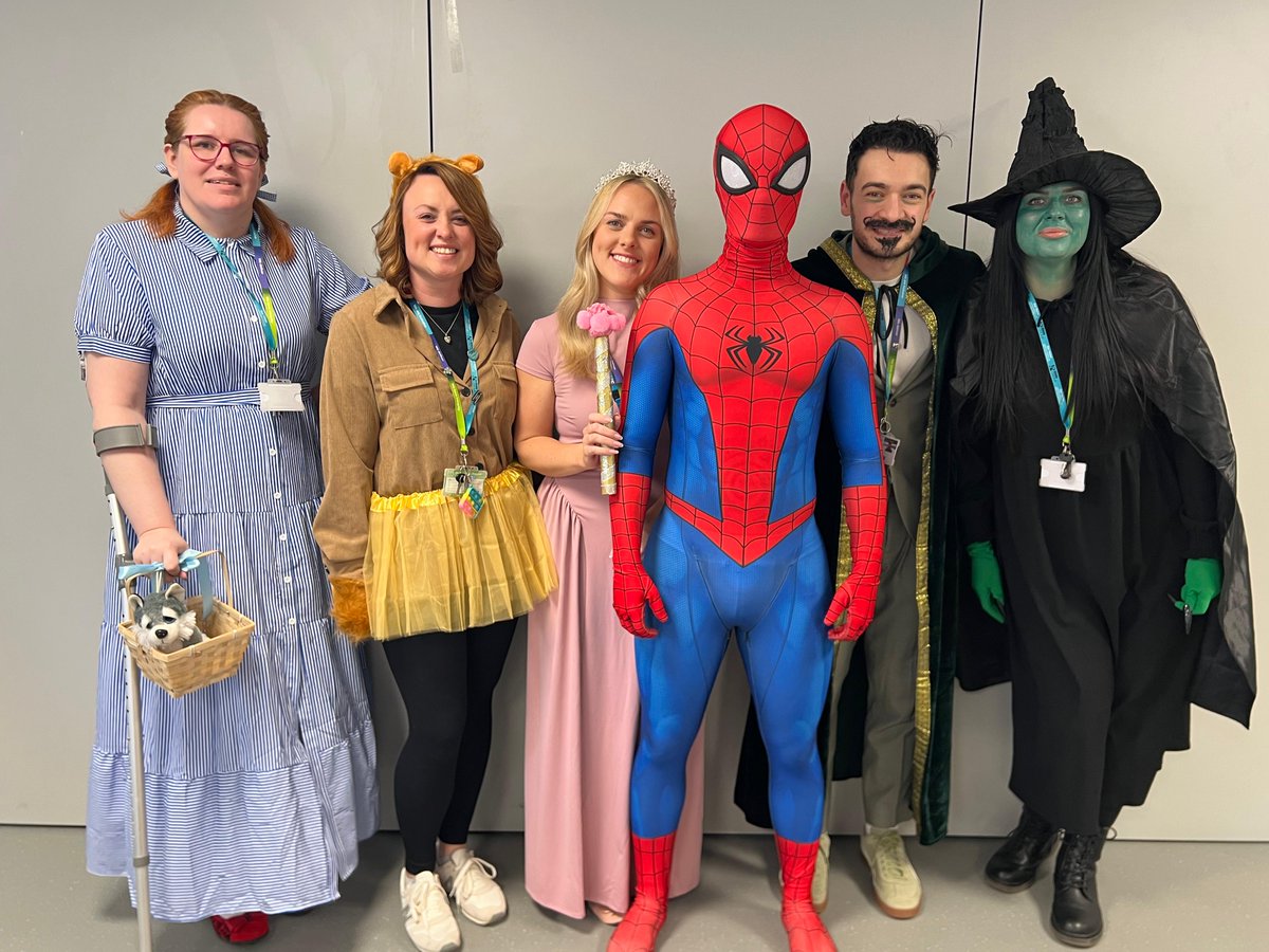 North Notts College tweet media