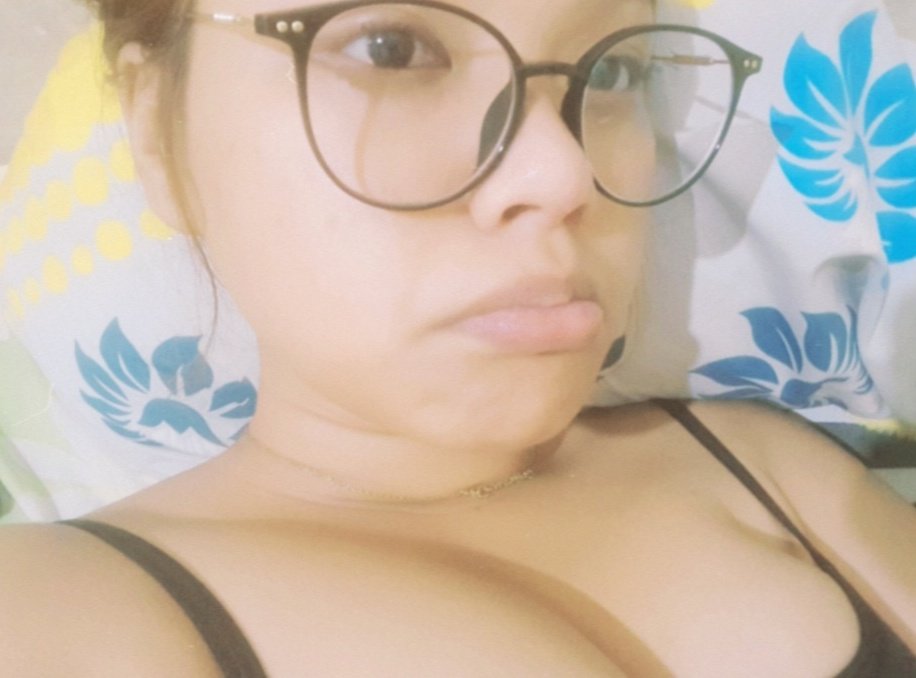 maaf kalau aku ini aslinya rapuh dan cengeng dan sentimental 😿