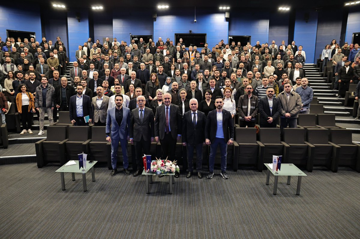 salihkeskiner's tweet photo. Abone İşleri Dairesi Başkanlıkları olarak Su ve Kanal Hizmetleri Eğitimi kapsamında bir araya geldik.
Bizleri yalnız bırakmayan sunumumuza katılan ve bizlere destek veren Genel Müdürümüz Sn. Doç. Dr. Şafak Başa’ ya teşekkür ederim. 
7/24 Hizmete Devam!💦 https://t.co/tCpLfQldRo