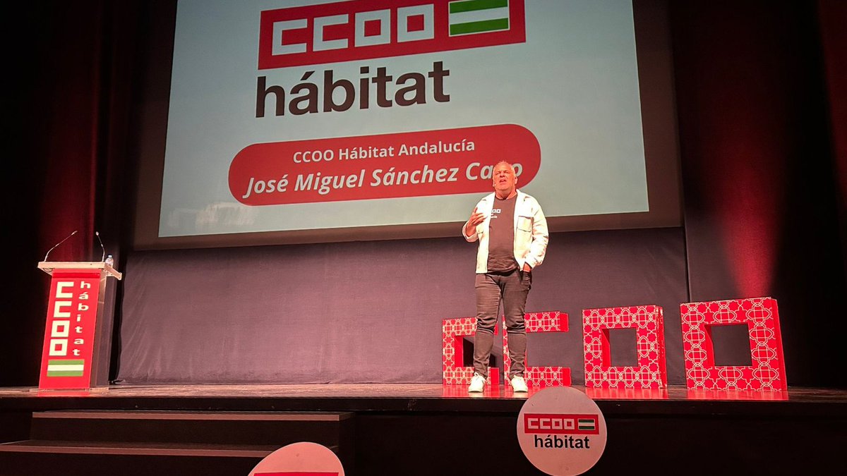 CCOOHabitat_AN's tweet photo. @CCOOHabitat_Al @CCOOHabitat_Hu @CCOOHabitat_Cor @CCOOHabitat_Cad @CCOOHabitat_Gr @CCOOHabitat_Se @DBarraganBurgui @CCOO_Habitat @ccooandalucia Cerró las intervenciones José Miguel Sánchez Cano, secretario general de @CCOOHabitat_AN, quien hizo una gran exposición sobre el papel del sindicato en Andalucía como motor de cambio y justicia social en el territorio. 

#EncuentroGranada #DerechosLaborales https://t.co/u53TljVdKa