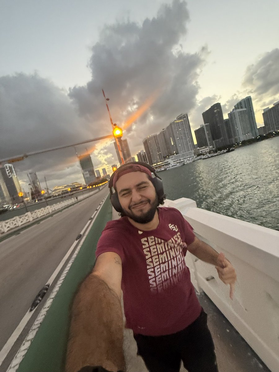 Mike🤠🇻🇪 tweet media