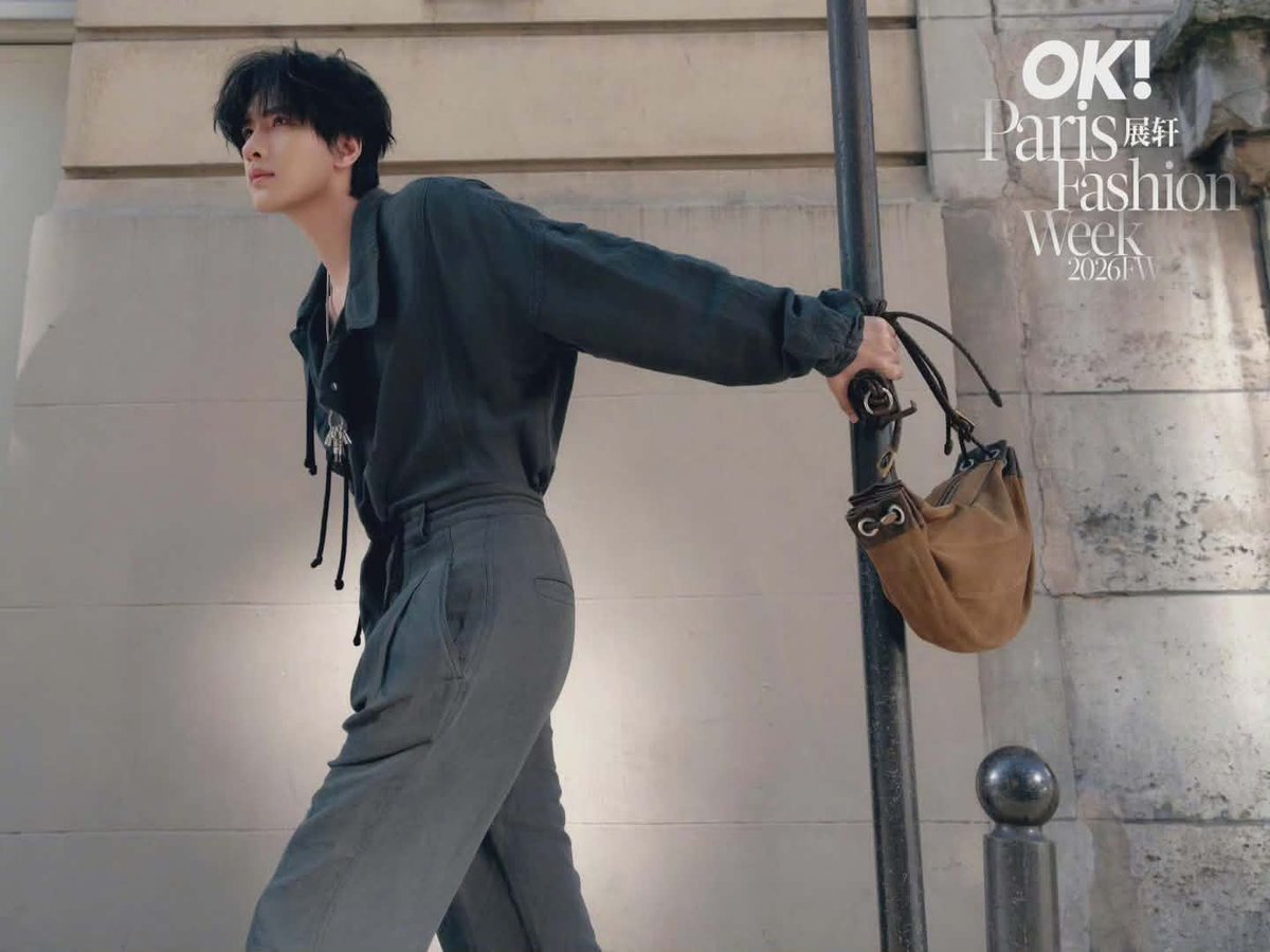 HienTsunami's tweet photo. ZhanXuan With Isabel Marant FW26 Zhanxuan shining in Paris. #ZhanXuanPFW26
#ZhanXuanxIsabelMarantFW26
#IsabelMarantFW26 https://t.co/GMZoBGEKOY