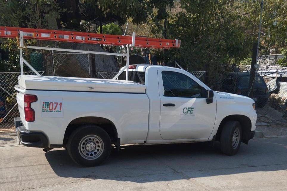 Alertan por falsos trabajadores de CFE que extorsionan en colonias de # ...