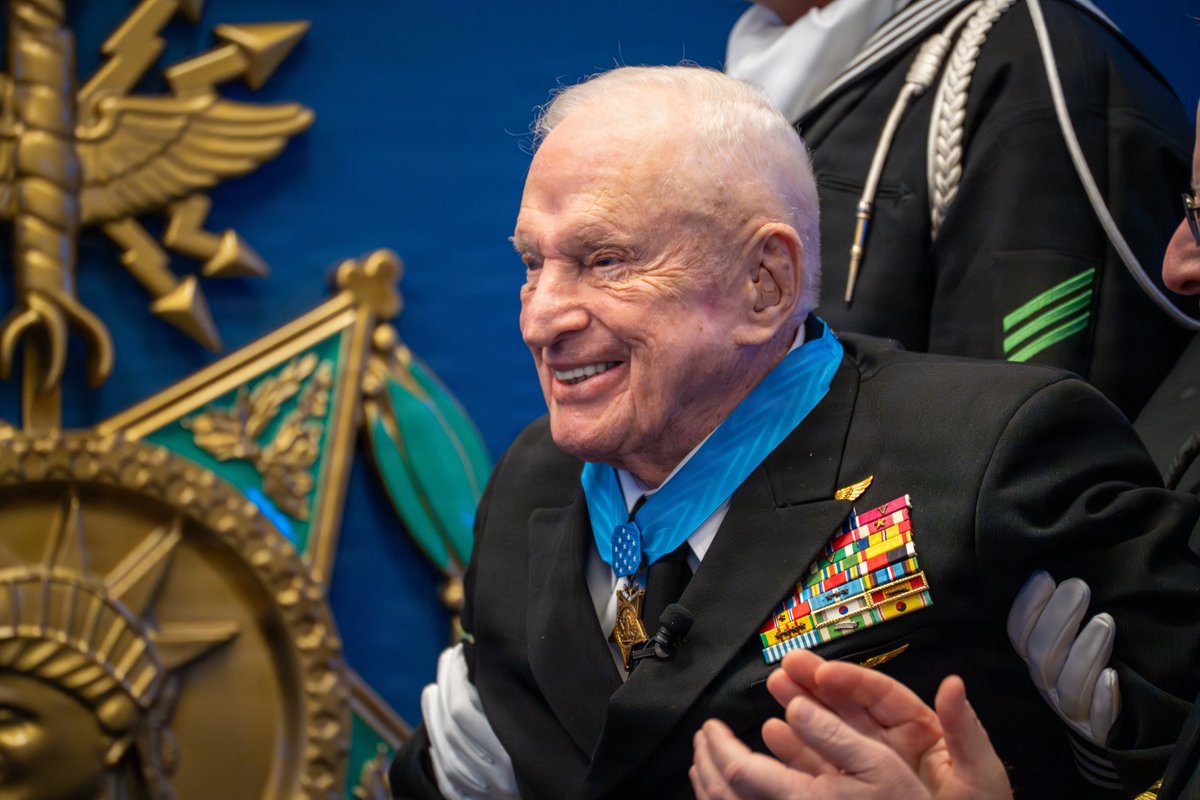 NavyChaplains's tweet image. RDML Carey H. Cash, Chaplain of the Marine Corps and Deputy Chief of Chaplains of the Navy, delivers the invocation during Medal of Honor recipient retired U.S. Navy Capt. E. Royce Williams’ Hall of Heroes induction ceremony at the Pentagon, Feb. 25, 2026.
#navy #chaplain #marine
