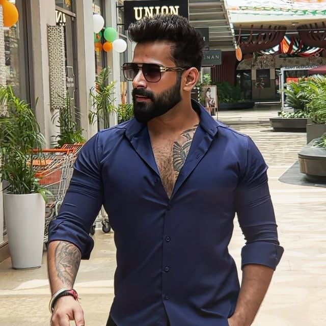 Celebrity Bazaar IYKYK 🌚💀 tweet media