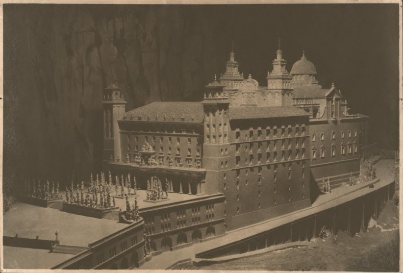 jbohigasm's tweet photo. Així imaginà l'arquitecte Josep Puig i Cadafalch el monestir de @AbMontserrat després de les obres que hi endegaria a partir de 1923 per tal de construir-hi la plaça i altres instal·lacions adjacents, com el claustre neorromànic. La façana restà per fer. Fons a @arxiunacional https://t.co/O4C80jVwIs