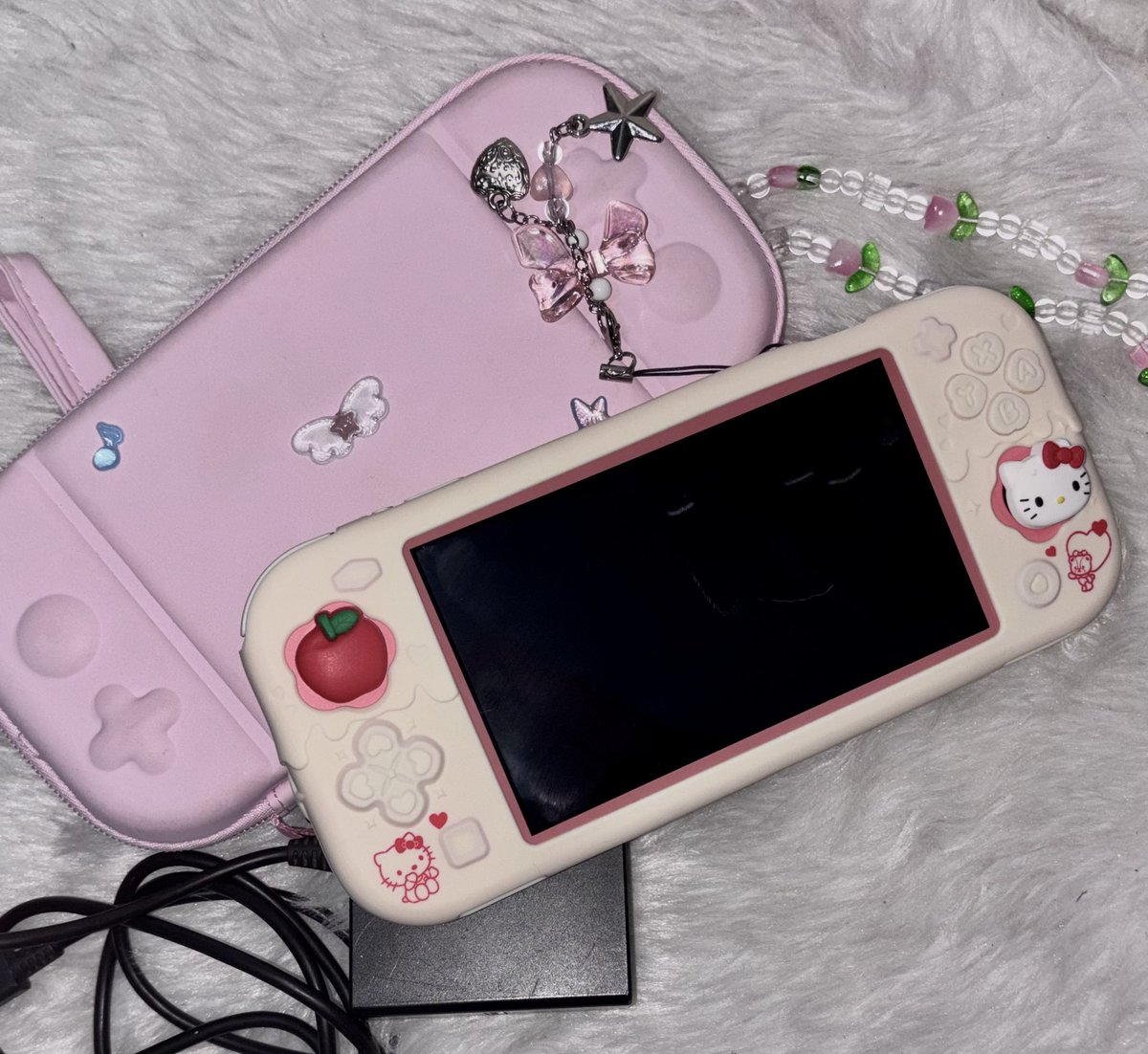 _deijavu's tweet photo. ❛❛  📂 . . . WTS LFB PH #ShopEi
        ╰► Nintendo Switch (coral) !

‣ ₱8,000 (installment), ₱7,500 (PAYO) 
‣ With screen protector 
‣ No issue, no scratches, barely used. 

🖇️. wts lfb nintendo ph gadgets https://t.co/eYhr6ztGuJ