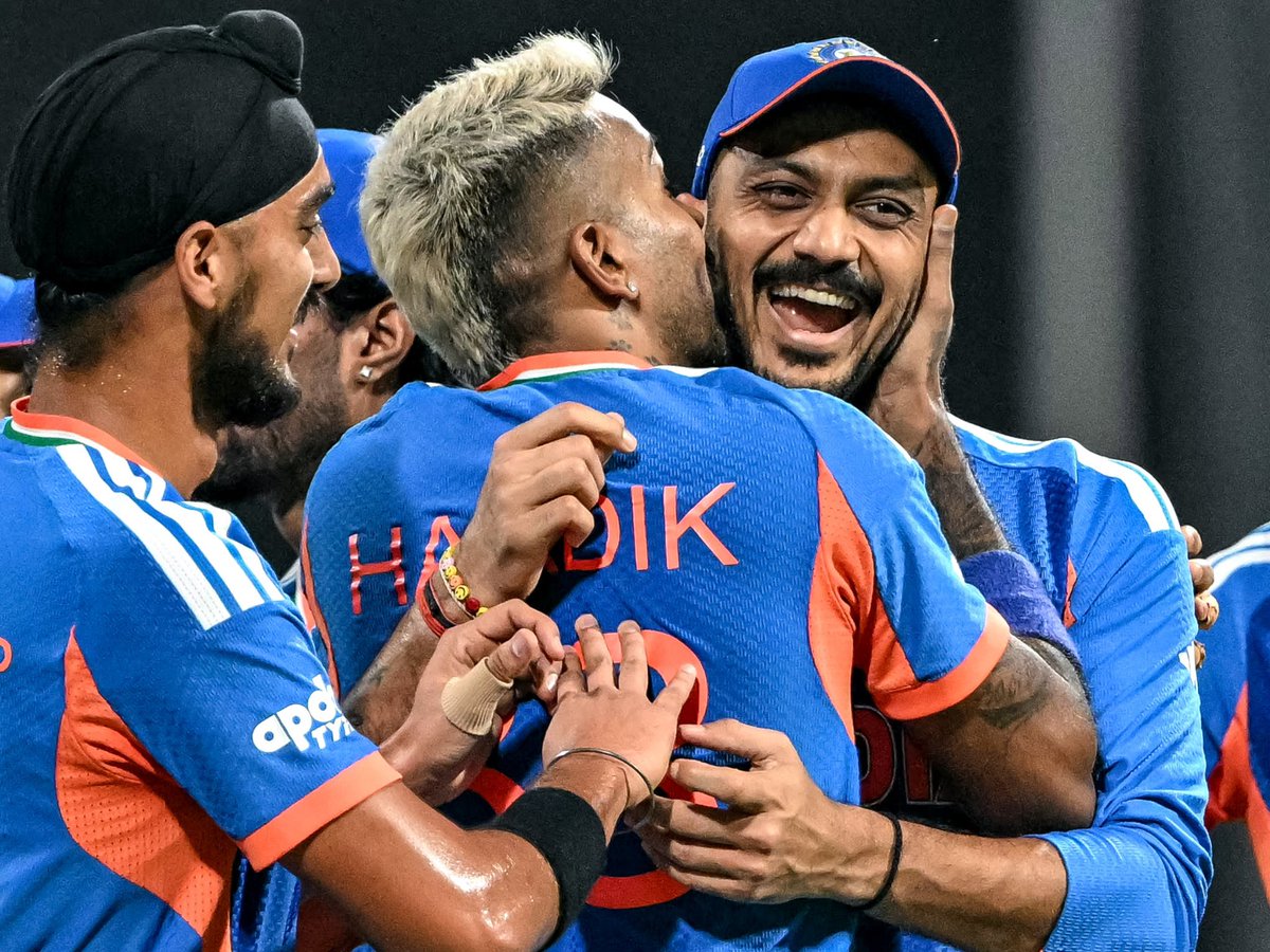 gujarat_titans's tweet photo. All of us to Axar Patel right now 🫶🥹 https://t.co/QF9UqID8lf