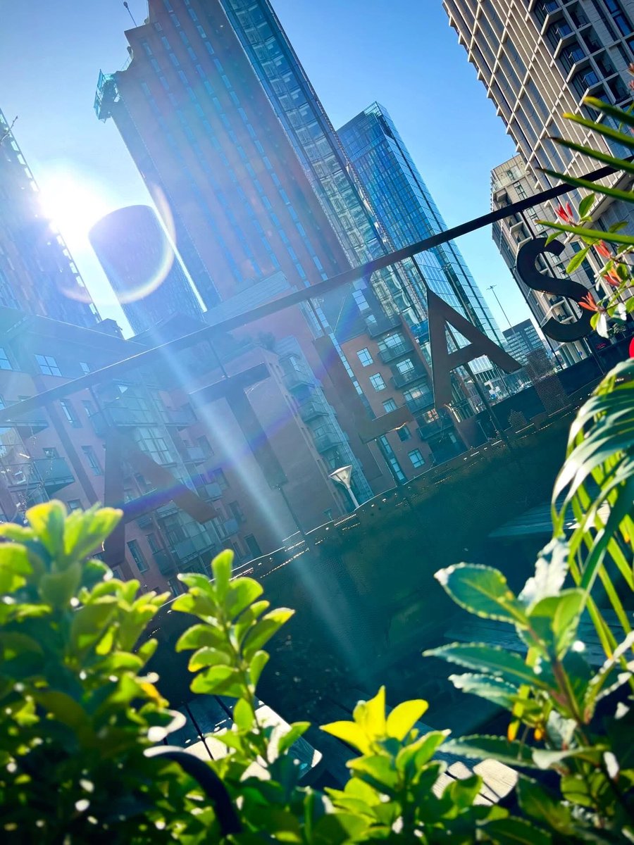 Atlas Bar tweet media