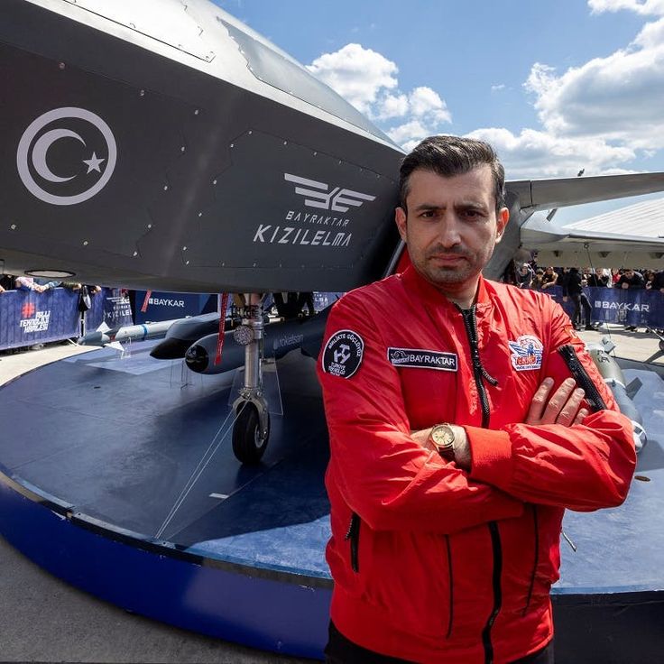 "Teknolojiyi geliştirmeyen toplumlar başkalarının merhametine kalır."

Selçuk Bayraktar