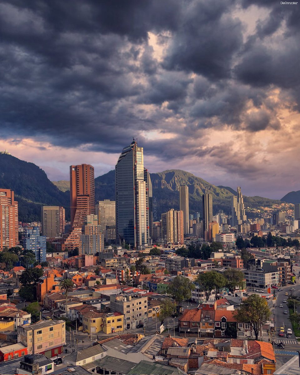 ViajandoPorCol's tweet photo. Bogotá, Colombia. 🇨🇴
📸: diegonzalez https://t.co/nZ7L1RQCAB