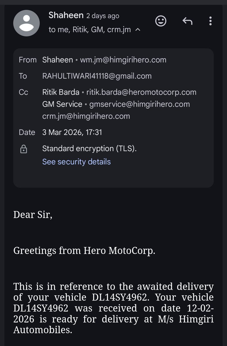 RahulTiwar41118's tweet photo. I won't take delivery without the promised guarantee. #heromotocorp #KarizmaXMR #CustomerService 
@HeroMotoCorp @BBCWorld @DelhiPoliceCom1 @ABPNews @ZeeNews @XNews https://t.co/WFxFQWzeIJ