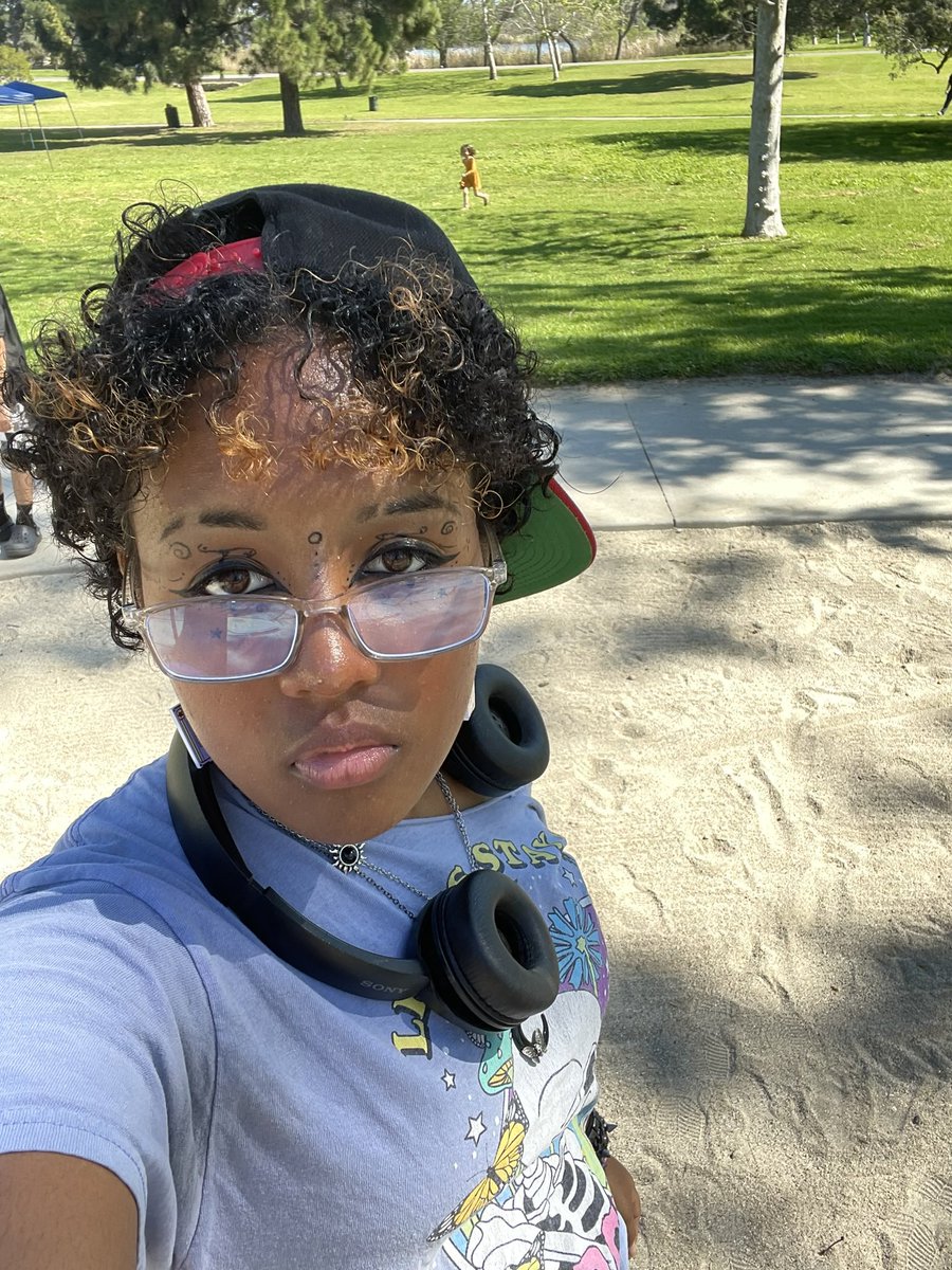 ˚₊‧꒰ა 𝕃𝕚𝕝𝕒 ໒꒱ ‧₊˚ tweet media