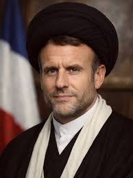 Après #Ali et #Mojtaba, le dernier Guide suprême élu à l'instant par le Conseil des sages.
Longue vie à lui ...