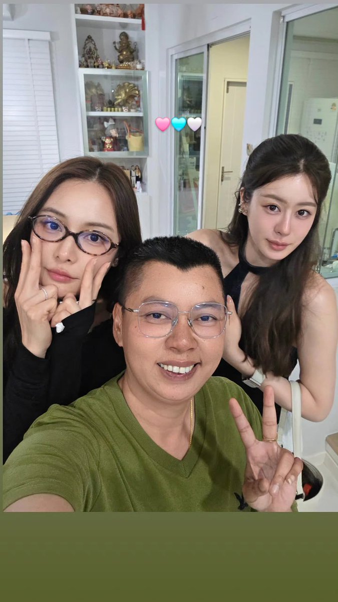 เป็นอีกครั้งที่อ.นิ่มได้ช่วยชีวิตสาววายขาดจิ้น สองจิ๋ววว คิดถึงงง🥹🫳🏻

#OomBam #อุ้มแบม 
#OomEisaya #BamSaralee