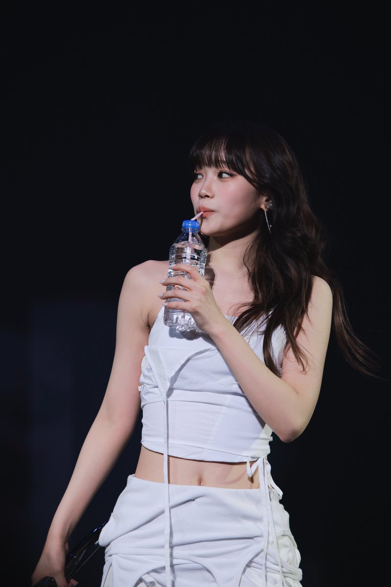 _IDOLGallery_ tweet picture