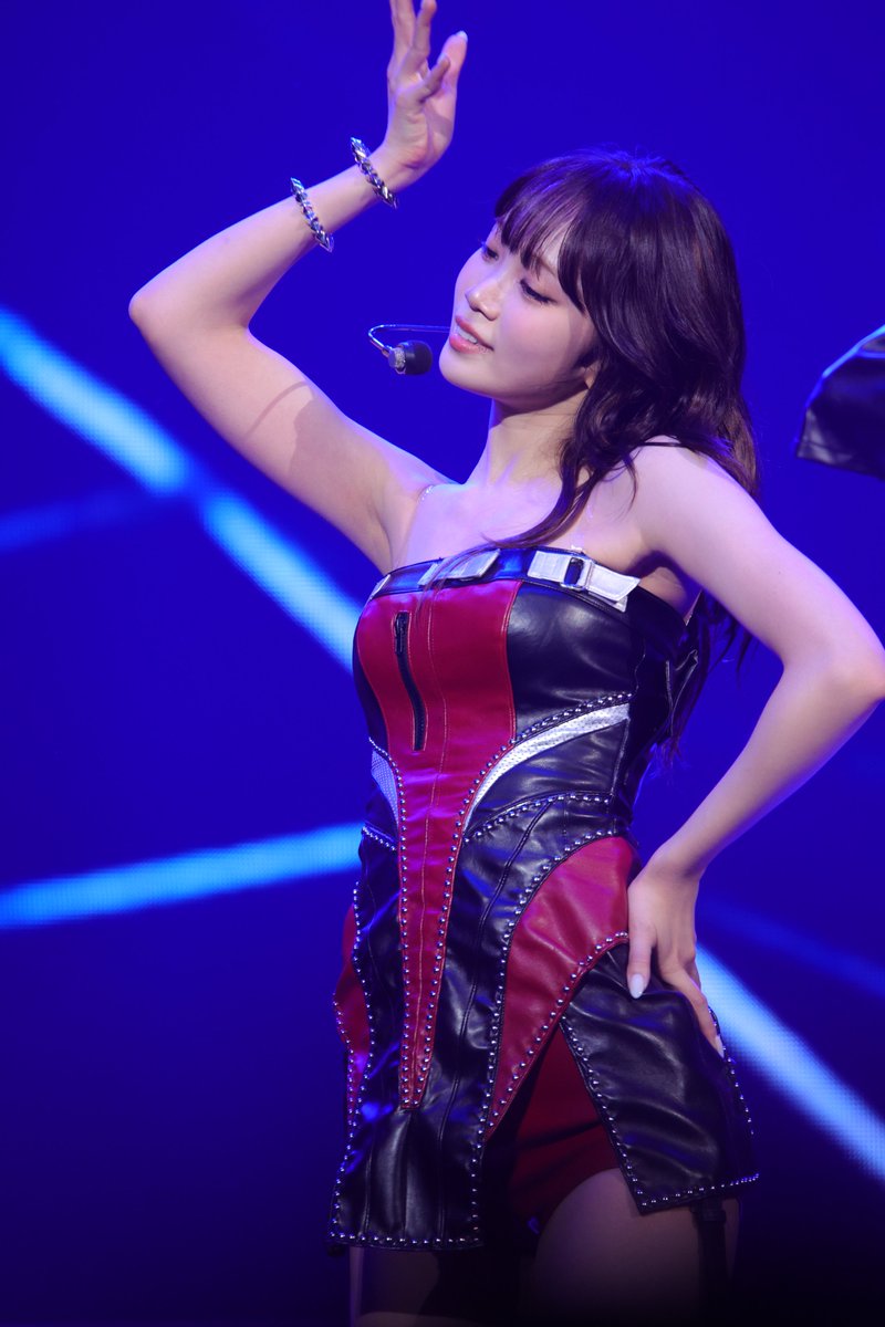 _IDOLGallery_ tweet picture