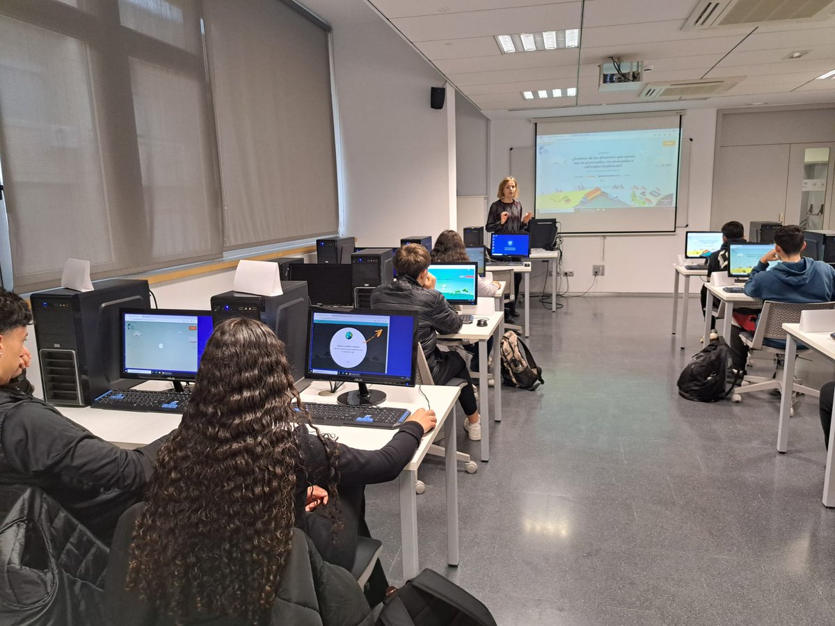 SmartPoqueira UGR tweet media