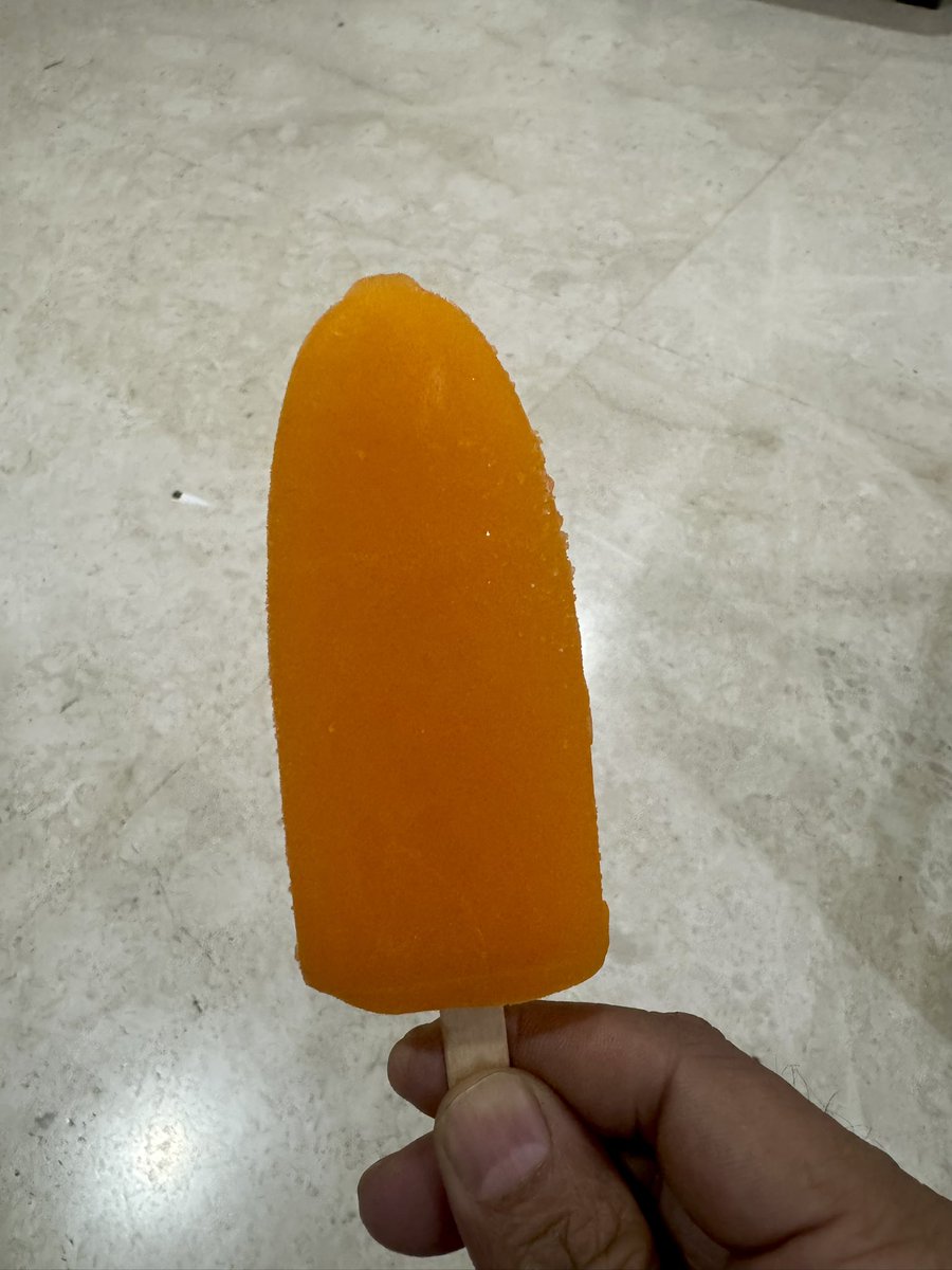 amarbarwe's tweet photo. I officially declare the start of summer! #heatison #orangeicecandy #summer https://t.co/UWeBfWBDuh