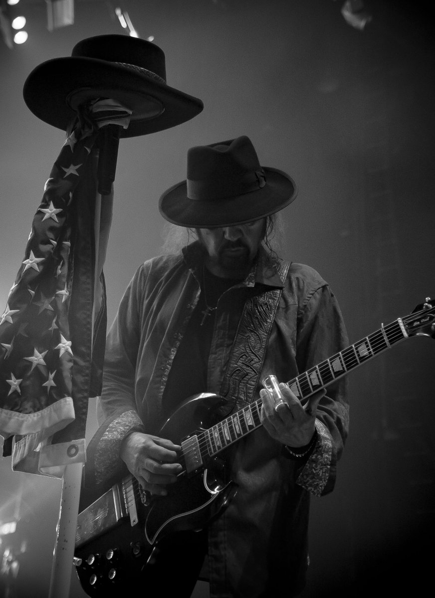 Lynyrd Skynyrd tweet media