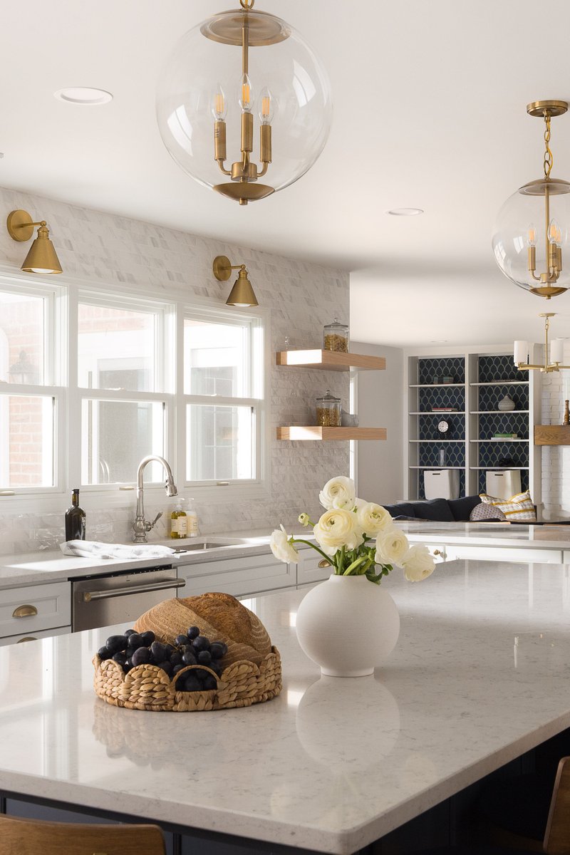 SJJanis's tweet photo. Great design starts with vision and lives in the details.

We’re honored to be named a Best of Houzz Design Winner again this year. Creating thoughtful spaces for our homeowners is why we love what we do.

Explore more in our @houzz  portfolio, including this Elm Grove remodel https://t.co/Tu0jfkoEqi